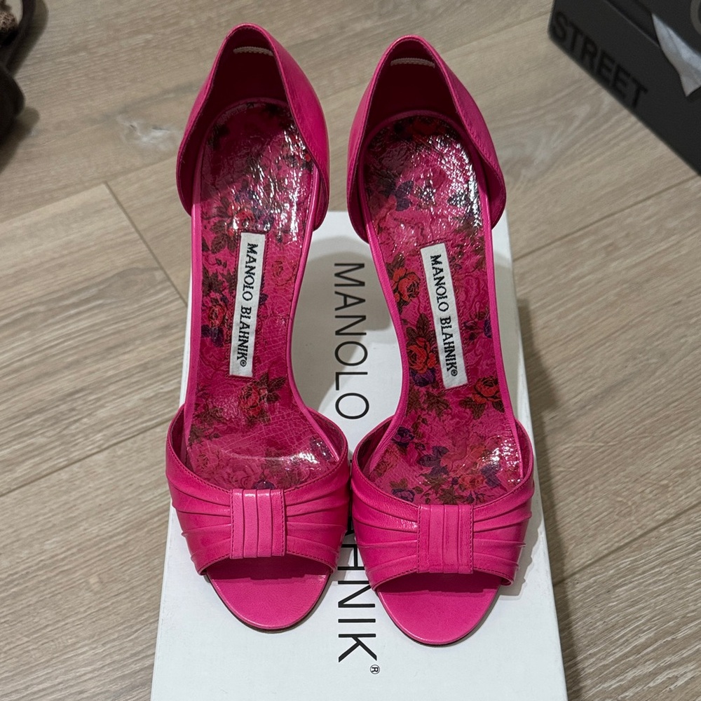 Manolo Blahnik Fuchsia Open-Toe Heels
